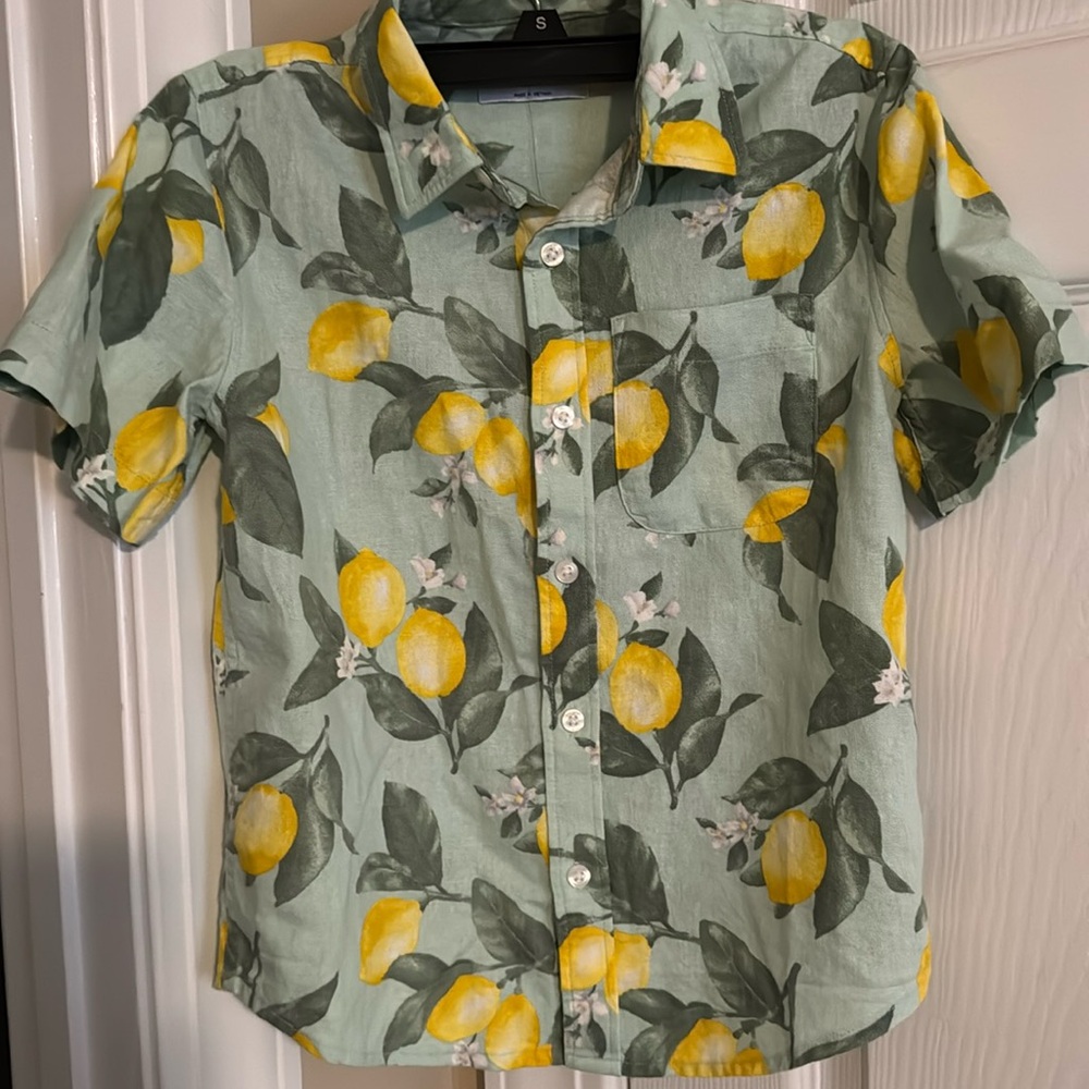 NWT - Old Navy Button Down Youth Medium